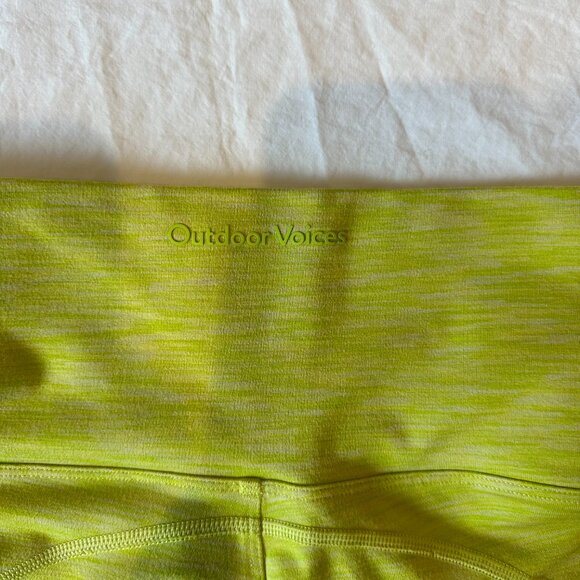 Outdoor Voices Biker Shorts Flow 7” Short S Bright Chartreuse - Picture 4 of 5
